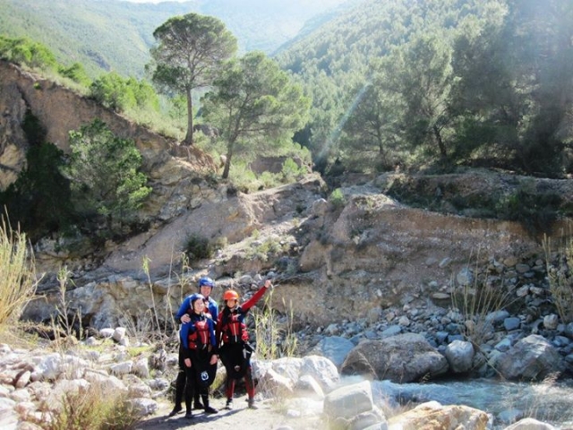 participantes del curso de kayak